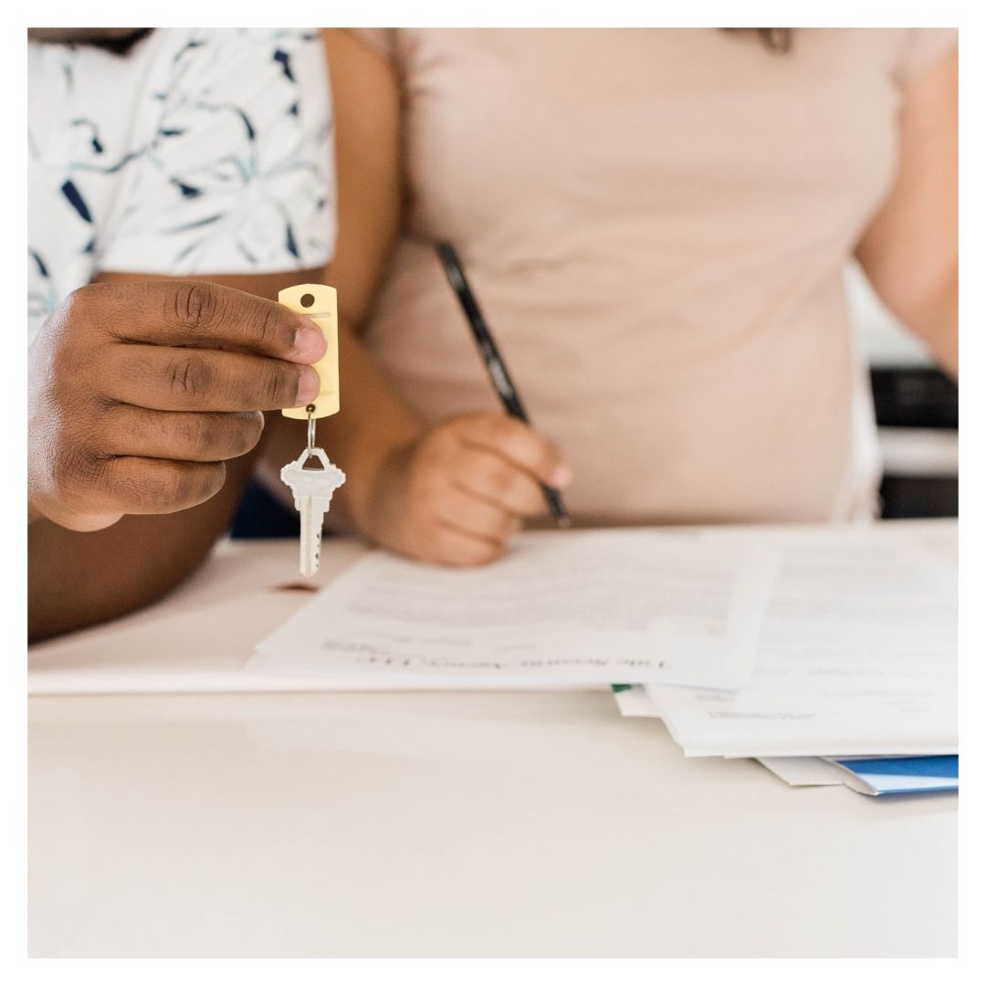 Couple signing a new lease